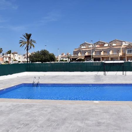 Casa Alex Torrevieja- Holiday House - Con Piscina Comunitaria Exteriér fotografie